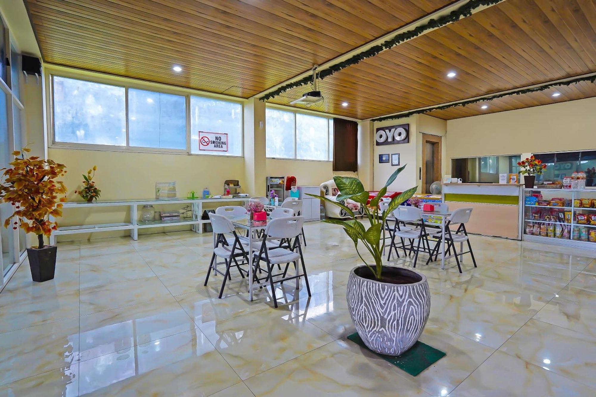 Oyo Life 511 Grace Residence Surabaja Zewnętrze zdjęcie
